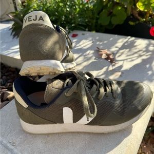 Veja women’s sneakers size 10